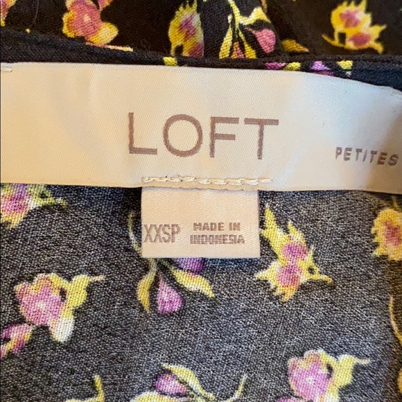 Loft ruffled blouse pink and yellow floral - Picture 4 of 4